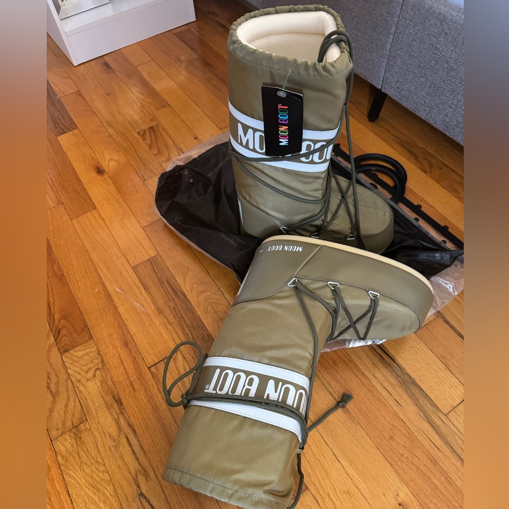 Moon Boot Icon Logo Printed Lace-Up Boots (NEW)